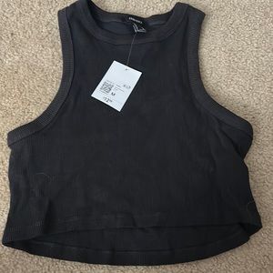 Ribbed neck tank